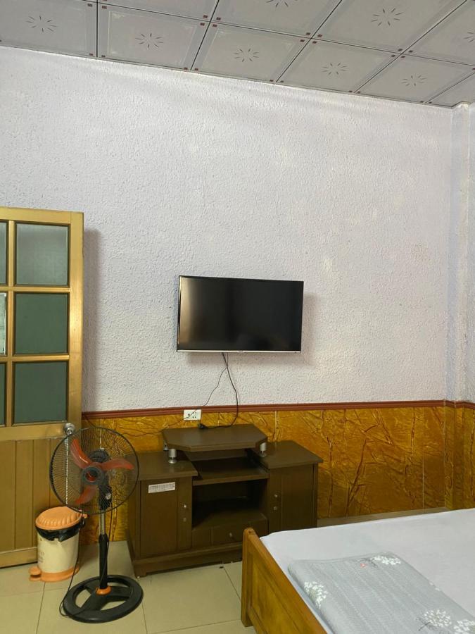 Nha Nghi Famy Hotel Mong Cai Exterior foto
