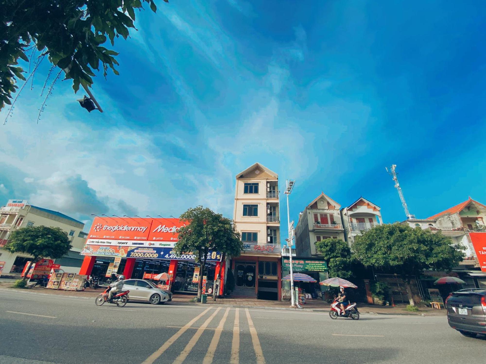 Nha Nghi Famy Hotel Mong Cai Exterior foto